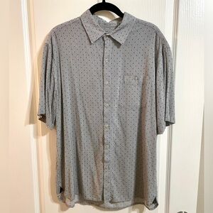 Men’s Batick Bay Gray Short Sleeve Button Down Shirt / Size Largr